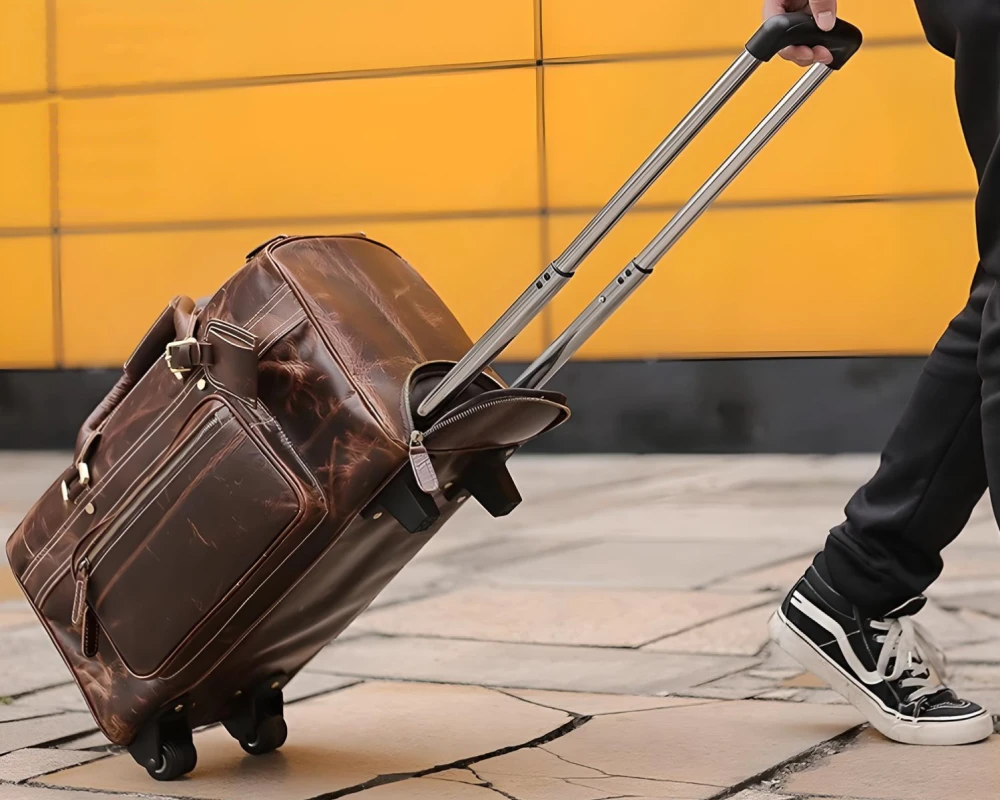 luggage bag with wheels